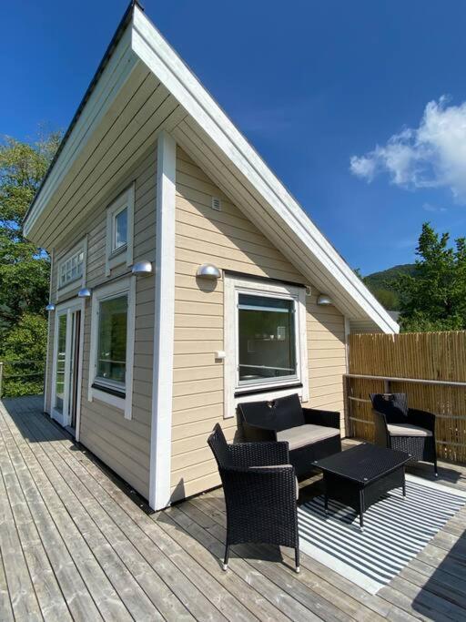Minihus Med Drommeutsikt Til Sunnmorsalpene Apartment Aure  Luaran gambar